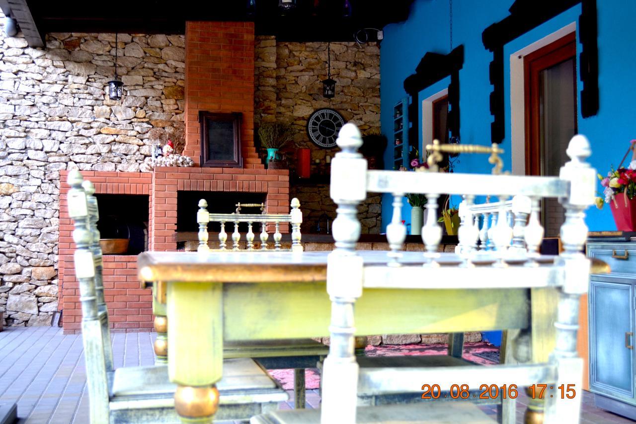 Bed and Breakfast Resedinta Rotundu Butuceny Экстерьер фото