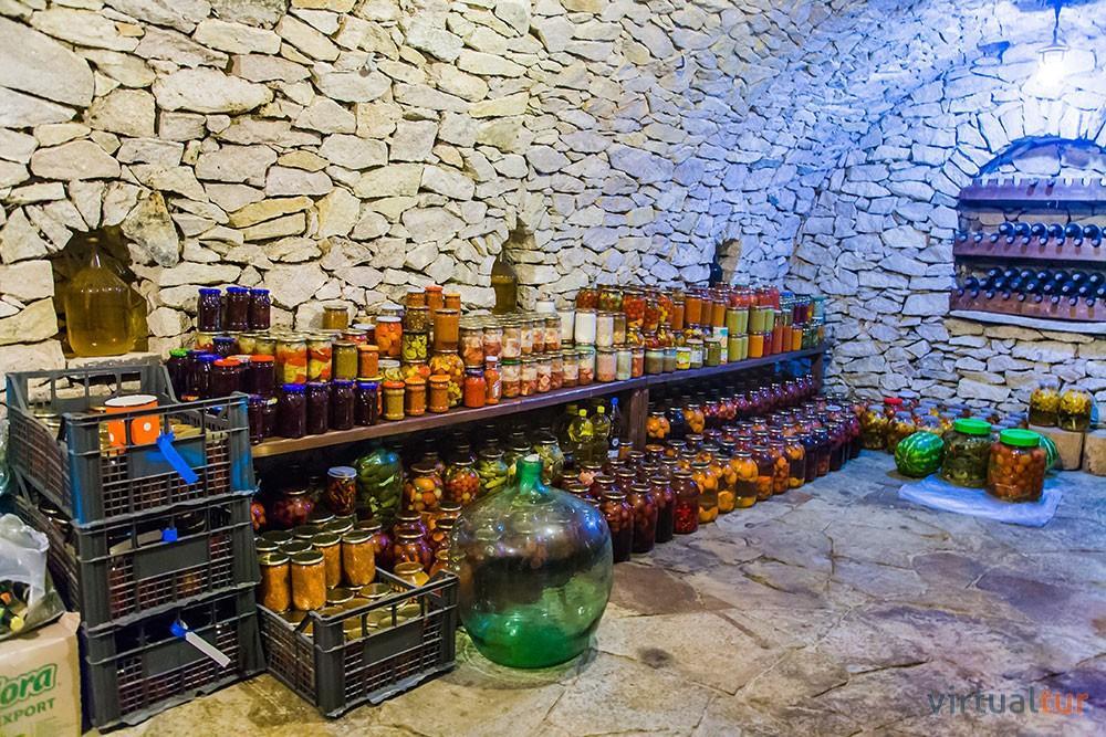 Bed and Breakfast Resedinta Rotundu Butuceny Экстерьер фото