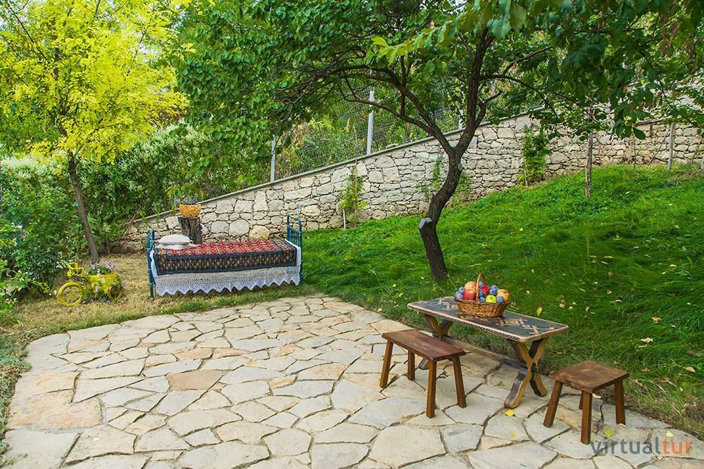 Bed and Breakfast Resedinta Rotundu Butuceny Экстерьер фото